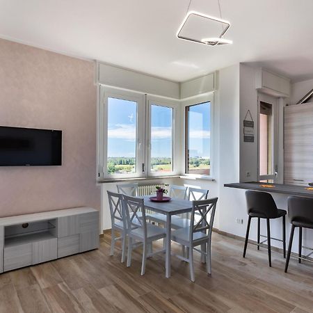 ヴェローナBorgo Milano Penthouse - With Parkingアパートメント エクステリア 写真