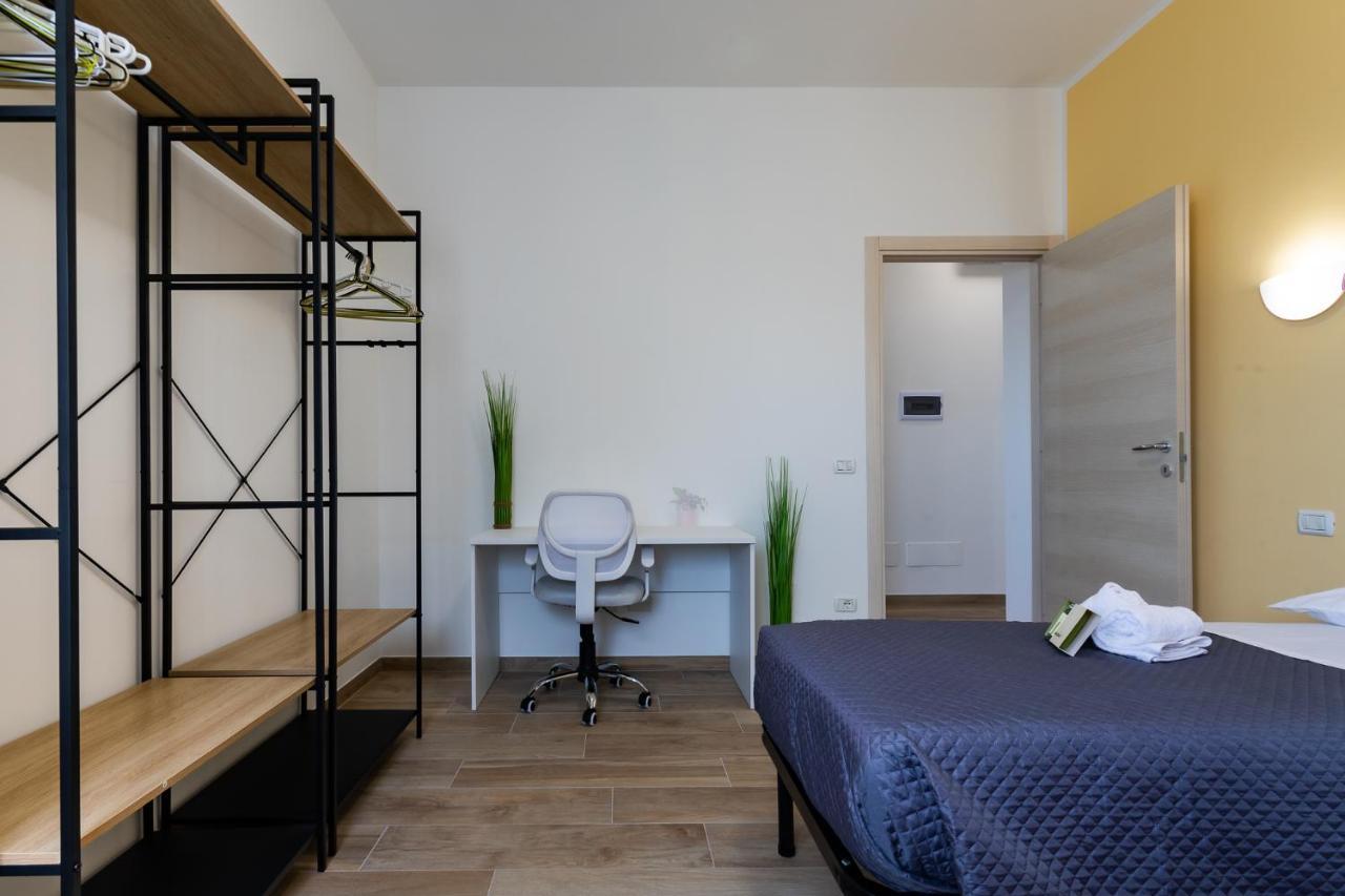 ヴェローナBorgo Milano Penthouse - With Parkingアパートメント エクステリア 写真
