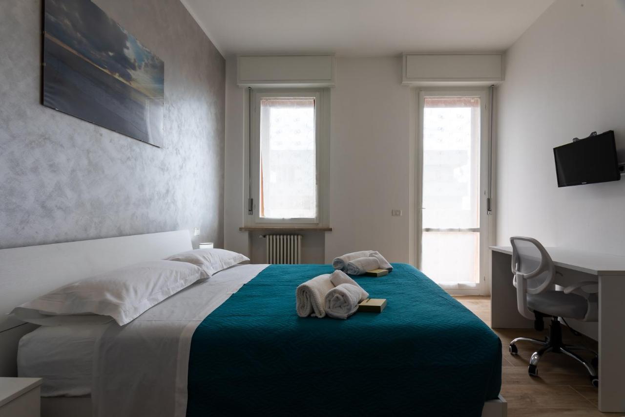 ヴェローナBorgo Milano Penthouse - With Parkingアパートメント エクステリア 写真