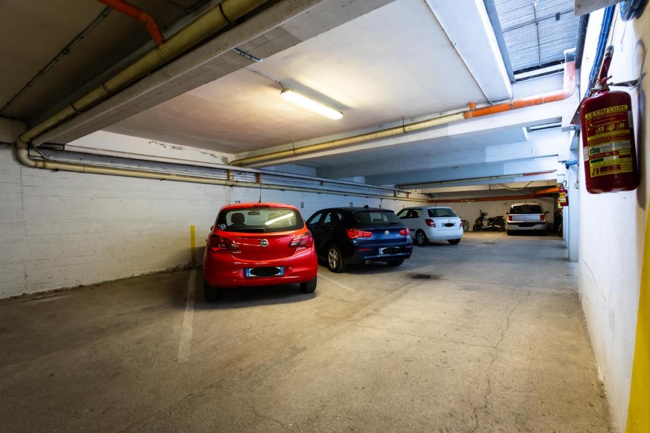 ヴェローナBorgo Milano Penthouse - With Parkingアパートメント エクステリア 写真