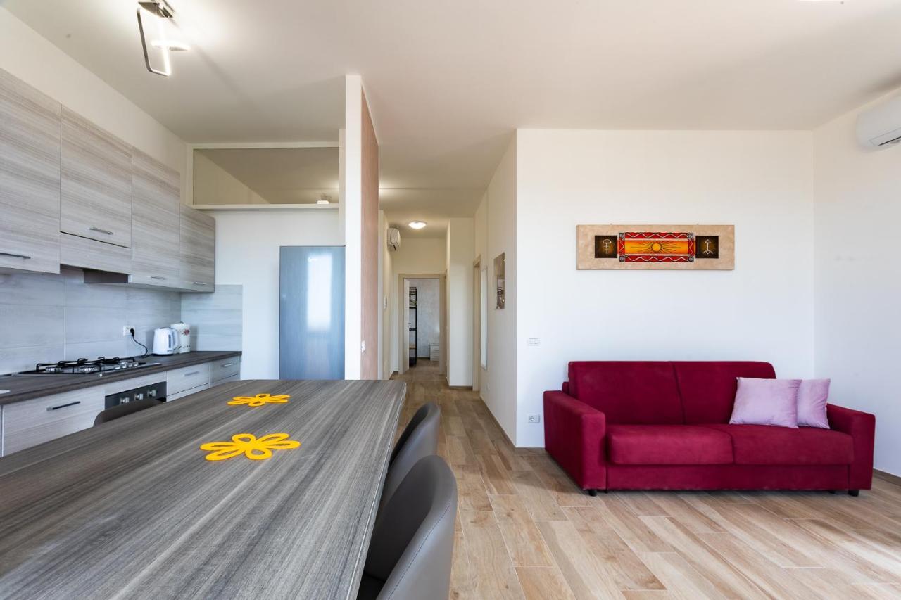 ヴェローナBorgo Milano Penthouse - With Parkingアパートメント エクステリア 写真