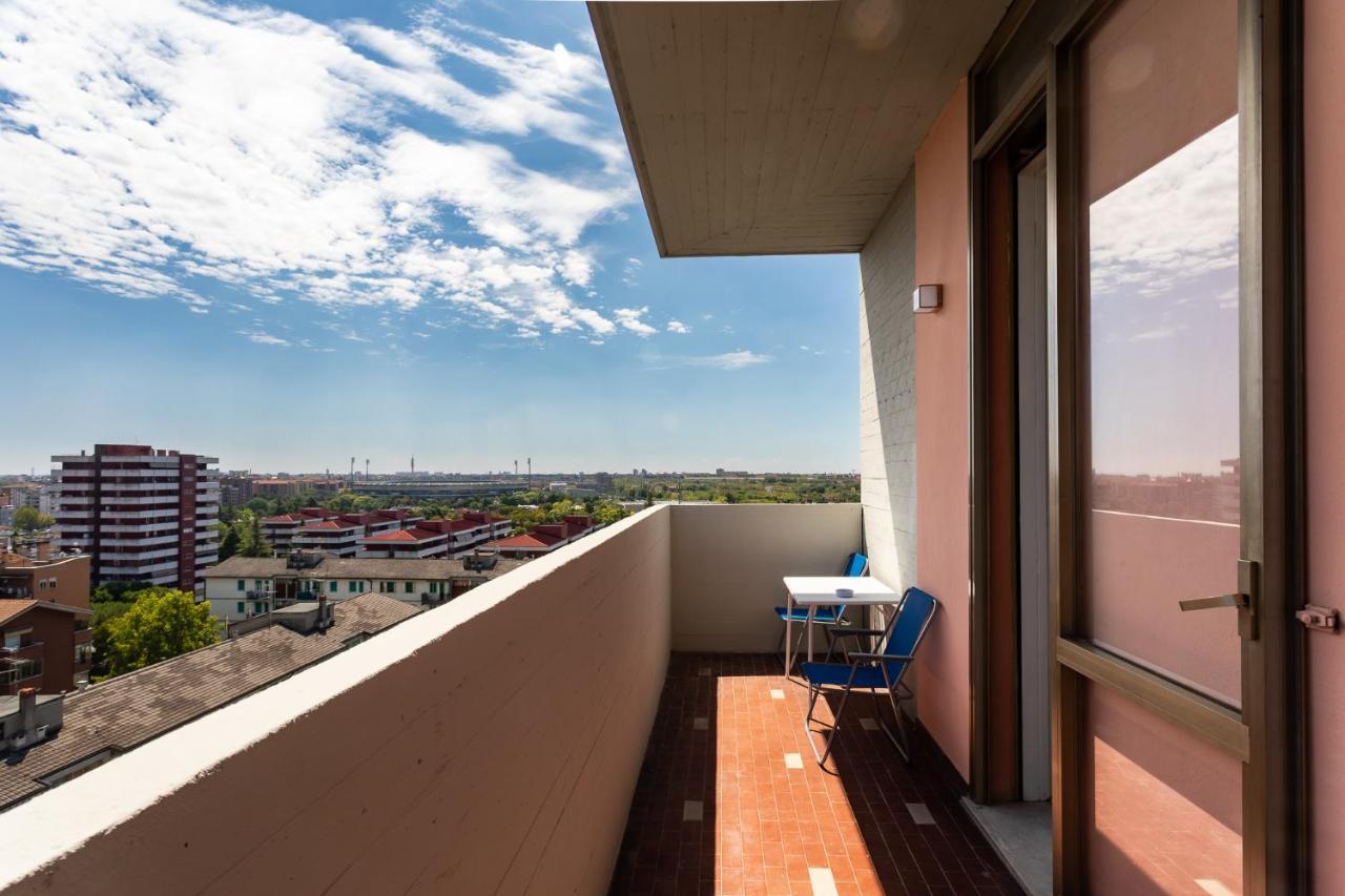 ヴェローナBorgo Milano Penthouse - With Parkingアパートメント エクステリア 写真